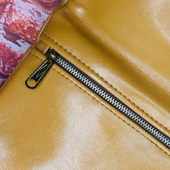 Vintage Cognac Faux Leather Tote Bag - Picture 3 of 9